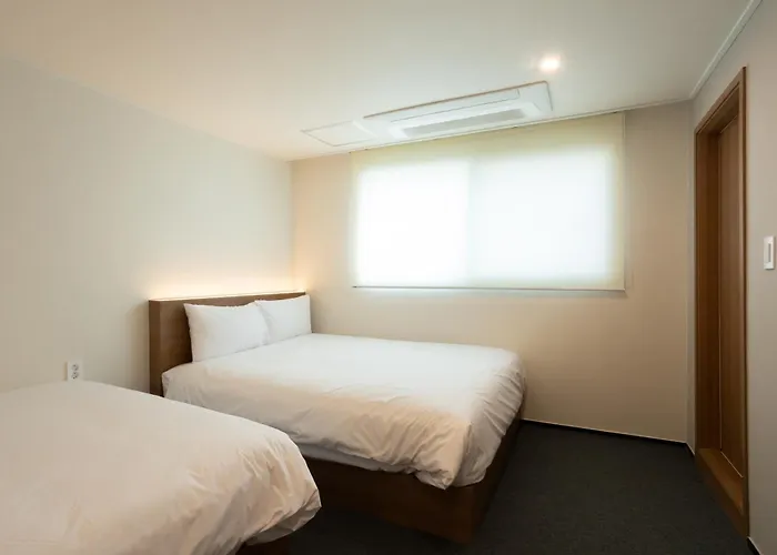 Maple Mansion Hongdae