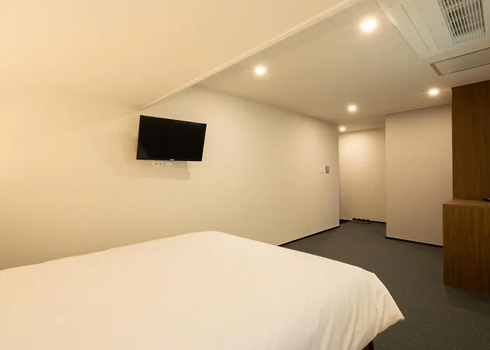 Maple Mansion Hongdae 招待所