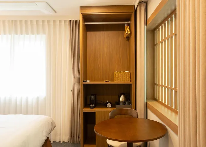 Maple Mansion Hongdae 首爾